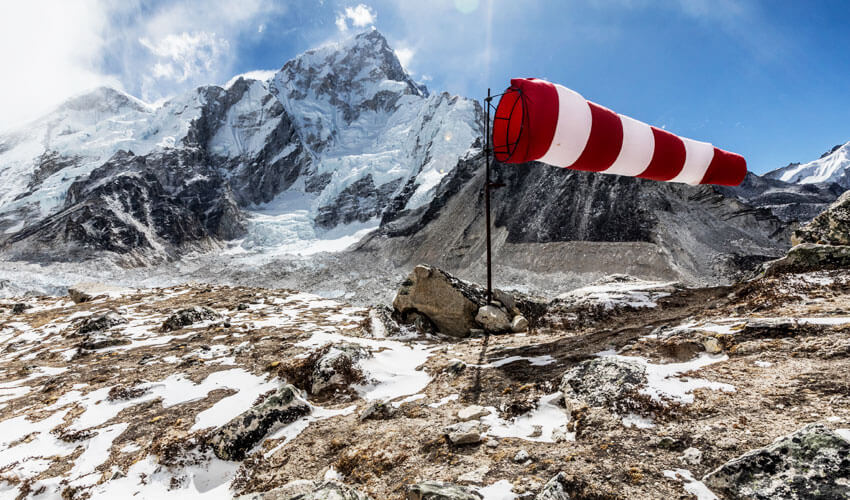 Everest helicopter flight landing tour