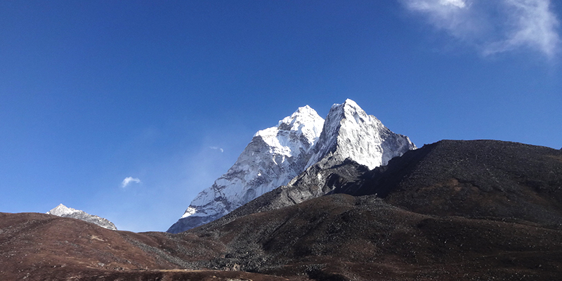 everest base camp trek, Amadablam Mountain 6812 meters 