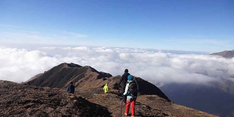 trekking to mardi himal