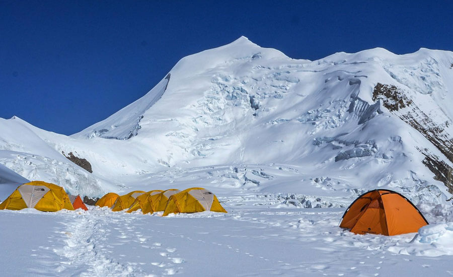 Himlung Himal climbing