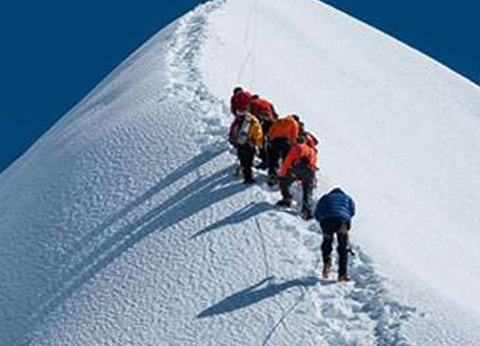 How difficult is Island Peak Climbing