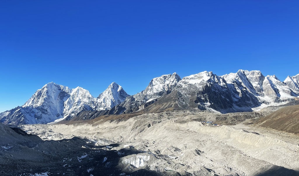 Mount Everest sightseeing flight