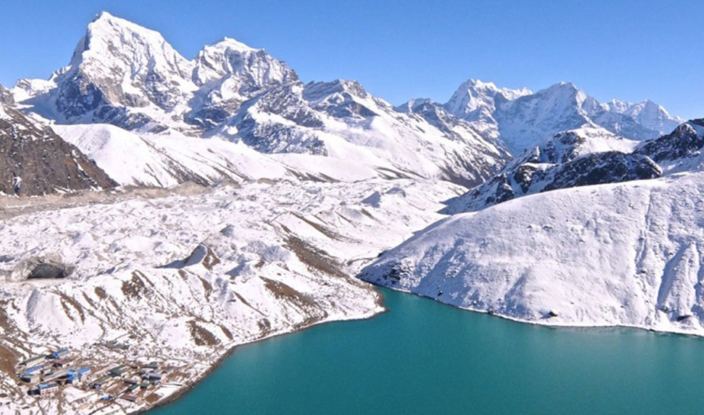 Gokyo Valley Trek with Everest Base Camp