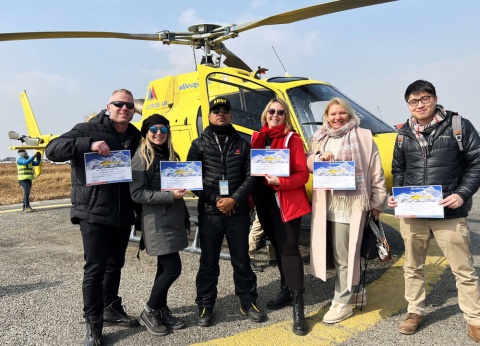 everest base camp helicopter landing tour